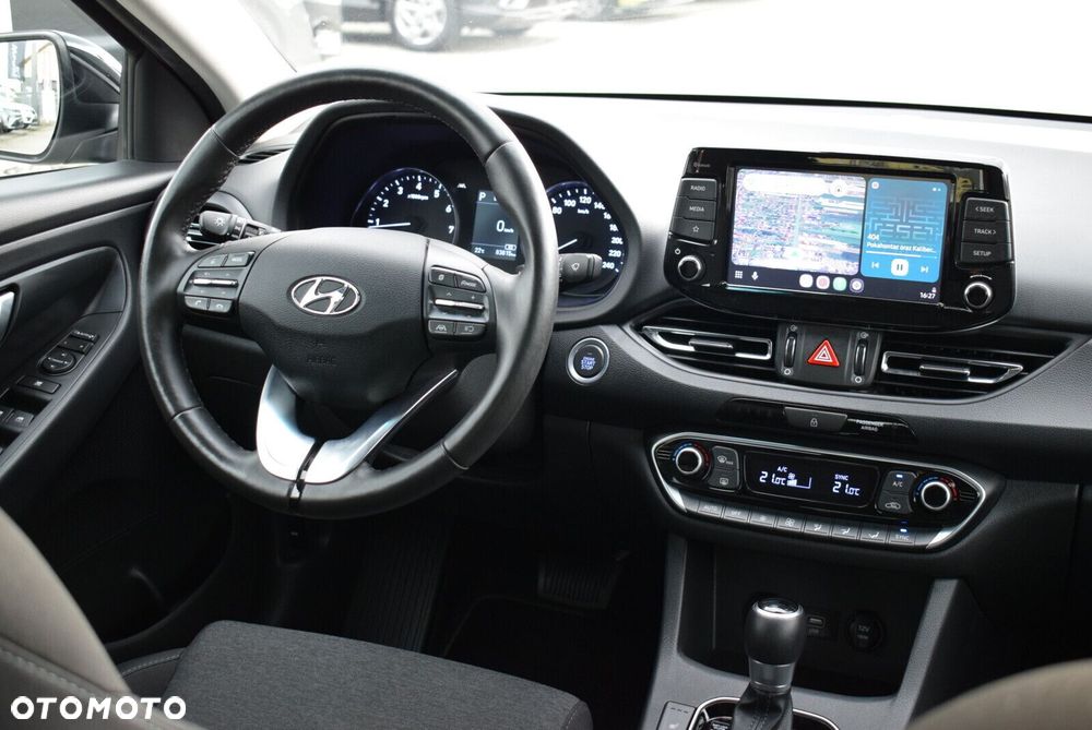 Hyundai i30 1.5 T-GDI 48V Smart DCT - 12