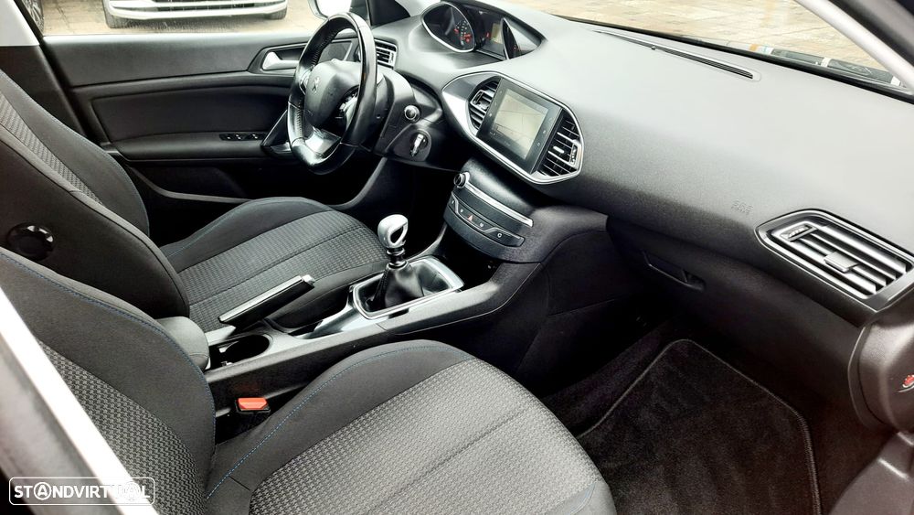 Peugeot 308 SW 1.5 BlueHDi Style - 19