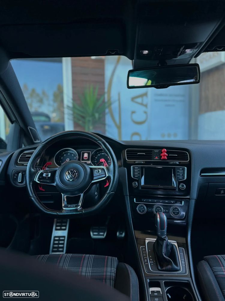 VW Golf 2.0 TSi GTi DSG Performance - 14