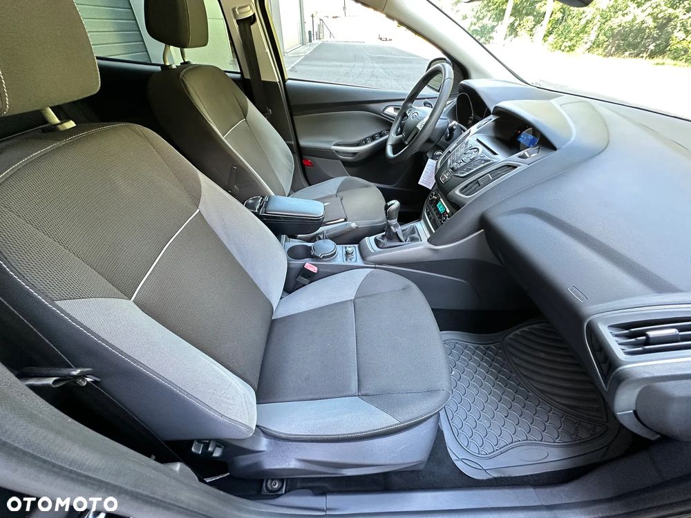 Ford Focus 1.6 Edition Start - 26