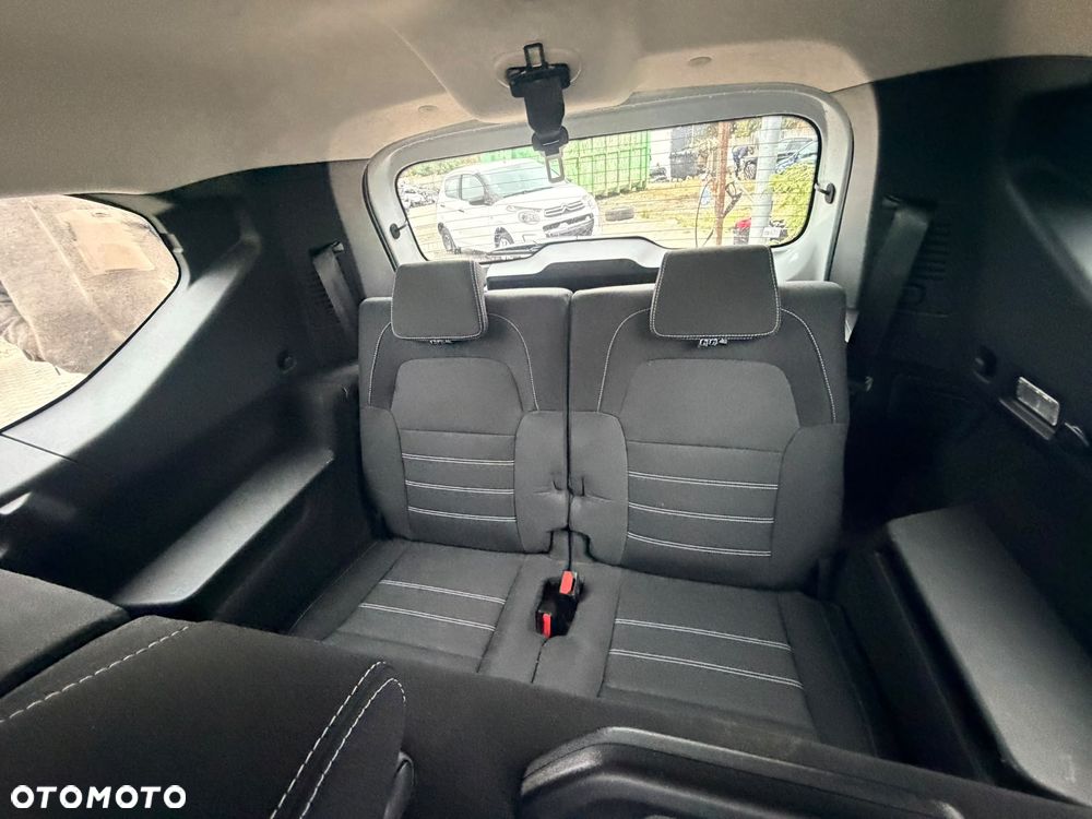 Dacia Sandero - 11