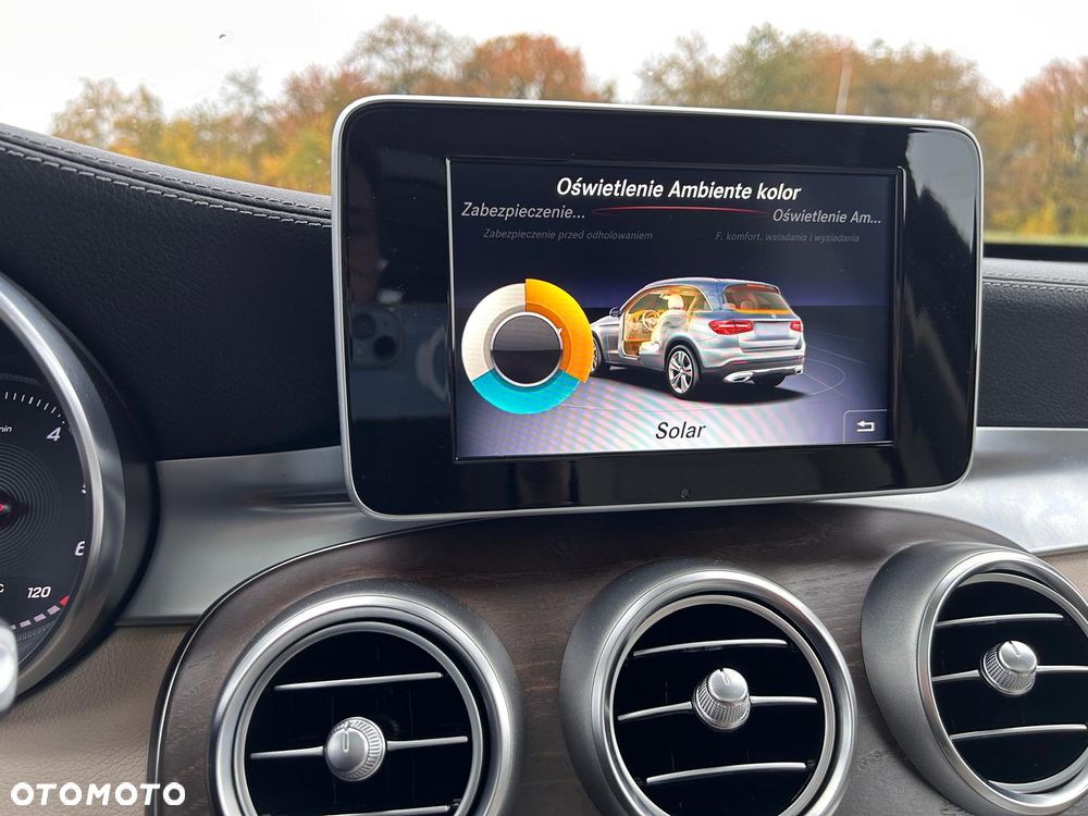 Mercedes-Benz GLC 220 d 4Matic 9G-TRONIC - 38