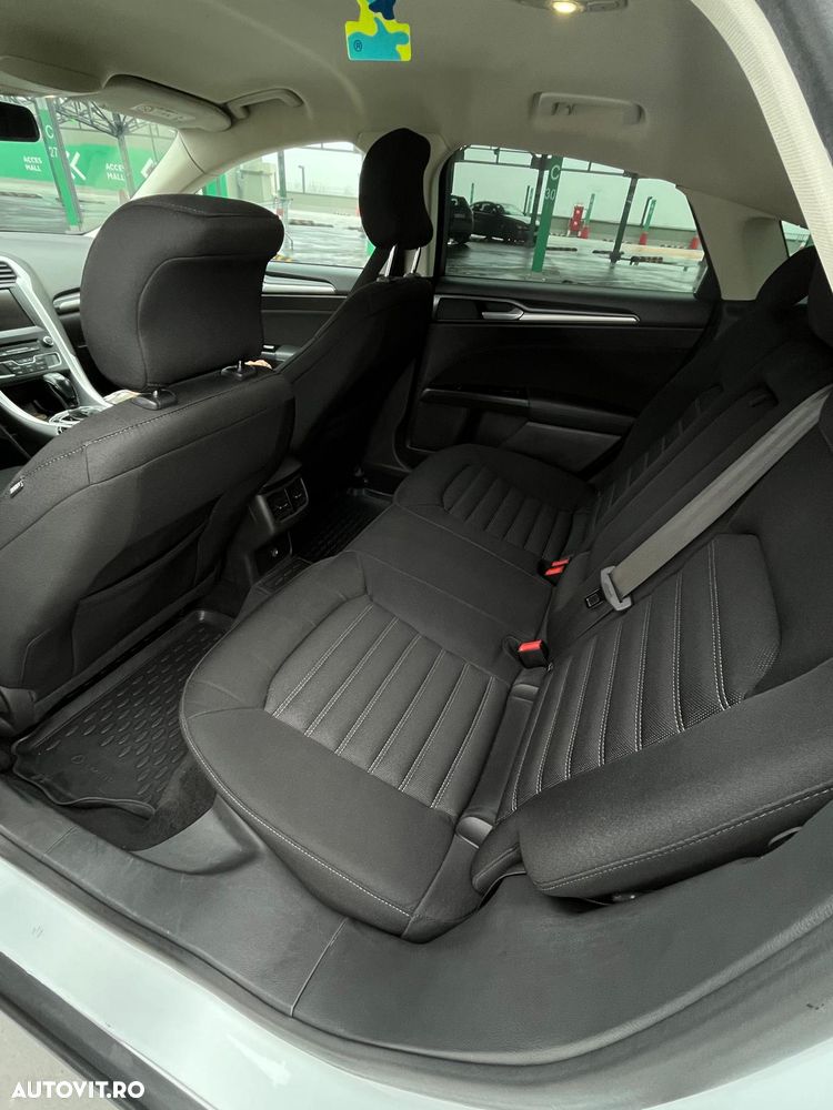 Ford Mondeo 2.0 TDCi Powershift - 7