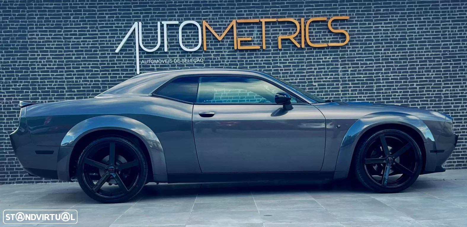 Dodge Challenger Auto SXT Plus - 5