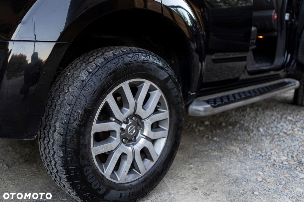 Nissan Pathfinder - 22