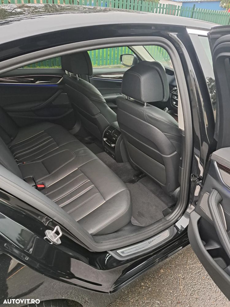 BMW Seria 5 520d xDrive AT MHEV - 27