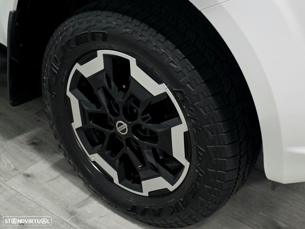 Nissan Navara 2.3 DCI 4WD N-CONNECTA NACIONAL 5 LUGARES - 21