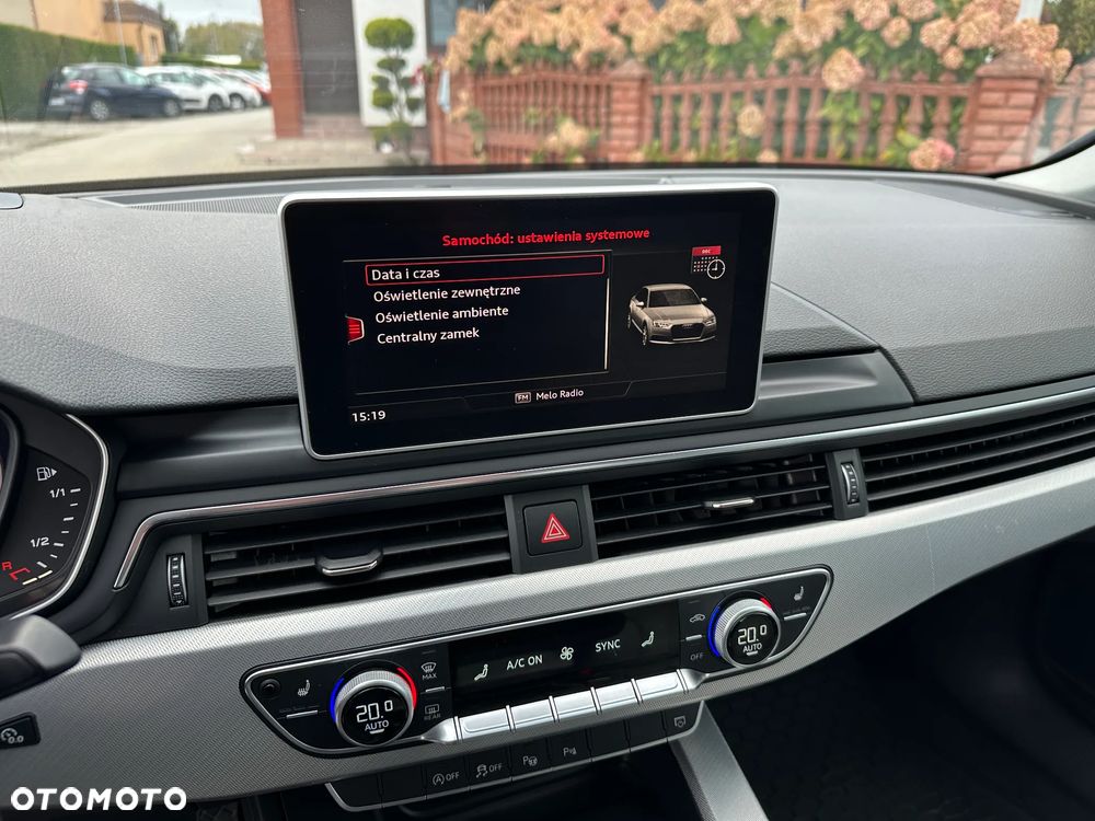 Audi A4 Limousine - 14