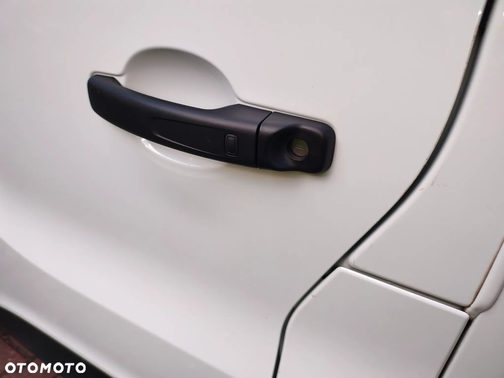 Renault Trafic - 11