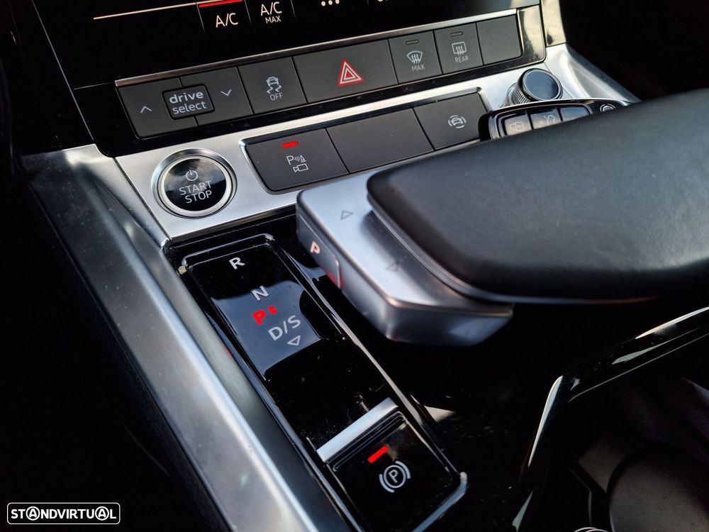 Audi Q8 e-Tron Sportback 50 quattro S line - 27