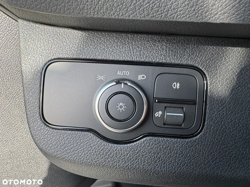 Mercedes-Benz Sprinter - 33