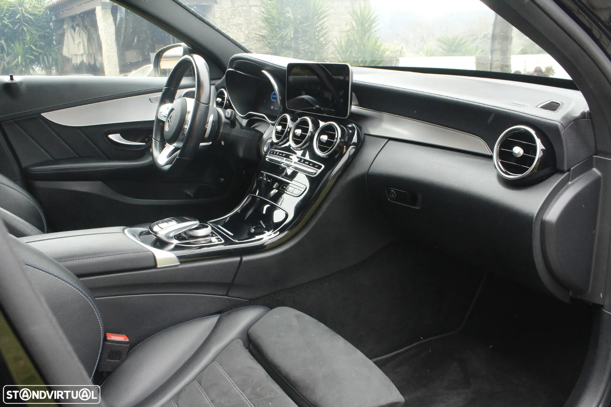 Mercedes-Benz C 300 de AMG Line - 32