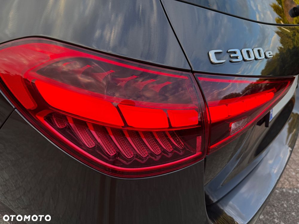 Mercedes-Benz Klasa C 300 e 9G-TRONIC Edition AMG Line - 16