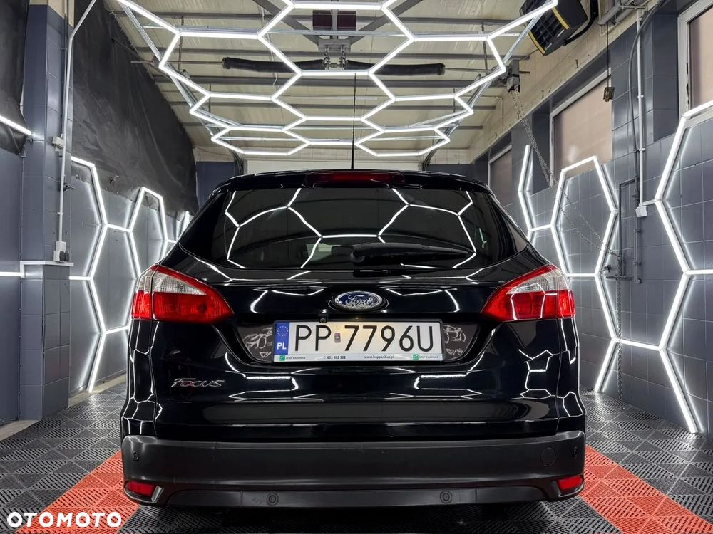 Ford Focus 1.6 TDCi DPF SYNC Edition - 8