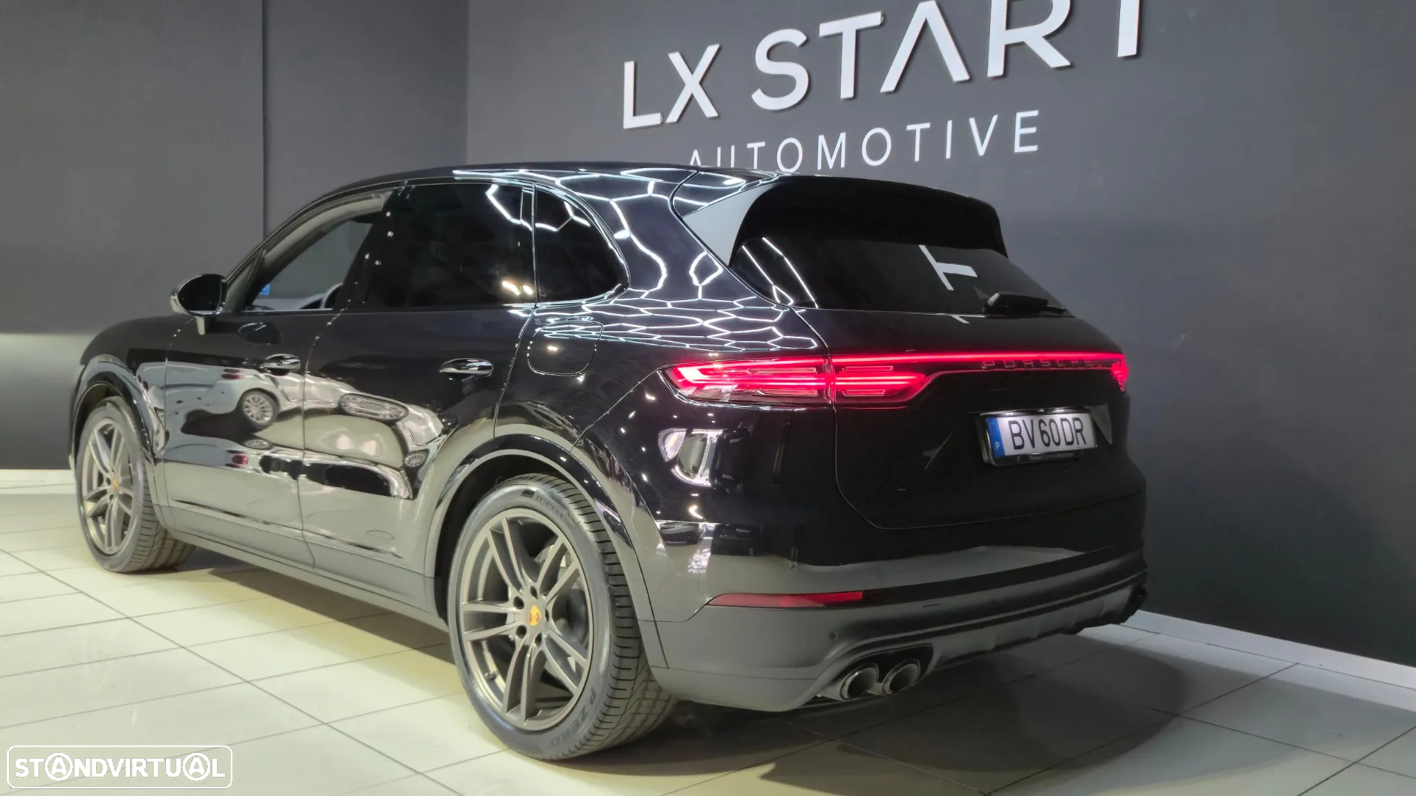 Porsche Cayenne E-Hybrid Platinum Edition - 4