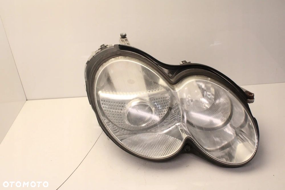 MERCEDES SL R230 01R- LAMPA PRAWA PRZEDNIA REFLEKTOR PRAWY PRZÓD XENON - 1