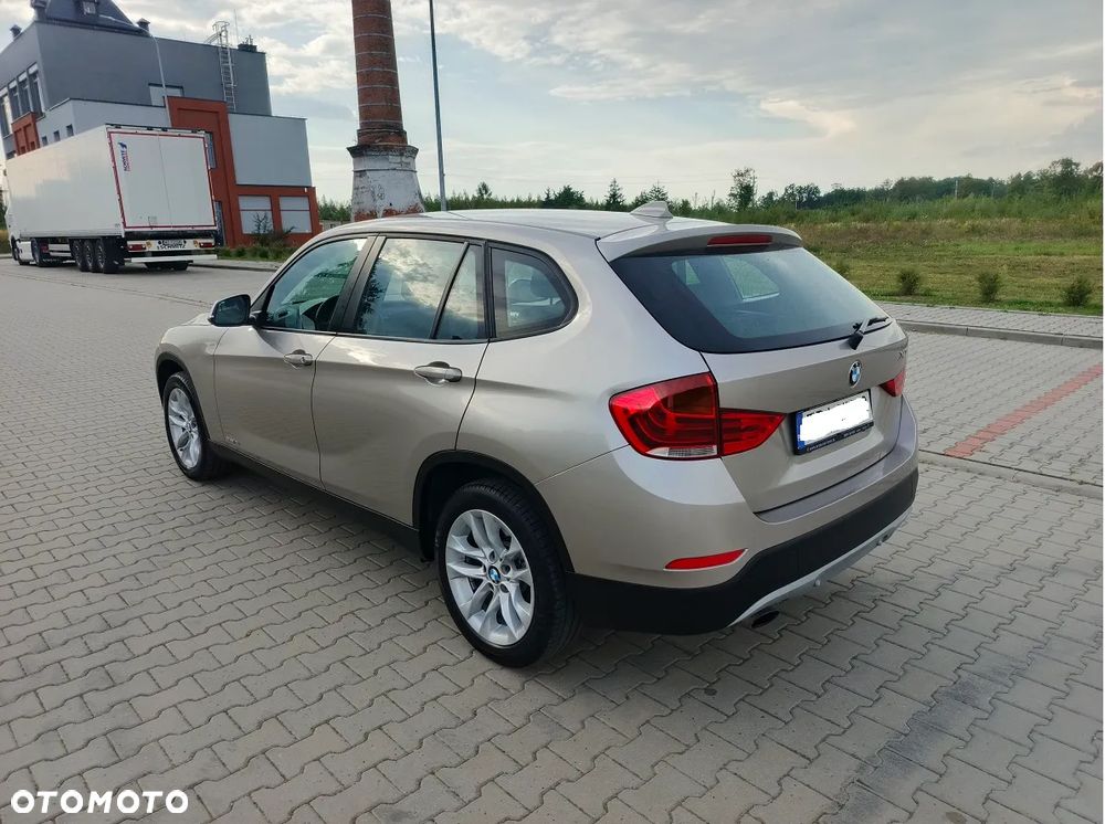 BMW X1 sDrive18i Sport Line - 5