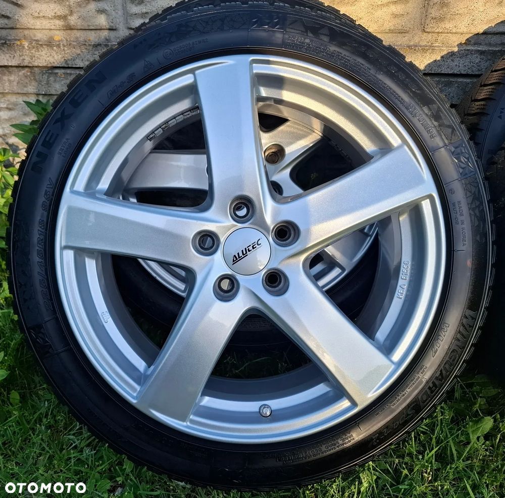 Skoda Superb 2.0 TDI DSG Ambition - 39