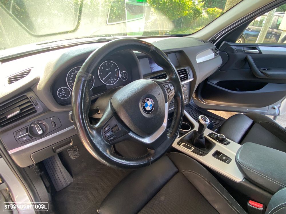 BMW X3 18 d sDrive - 11