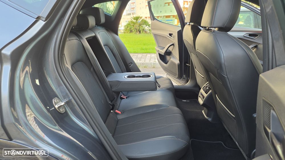 Cupra Formentor 1.5 e-Hybrid DSG - 28