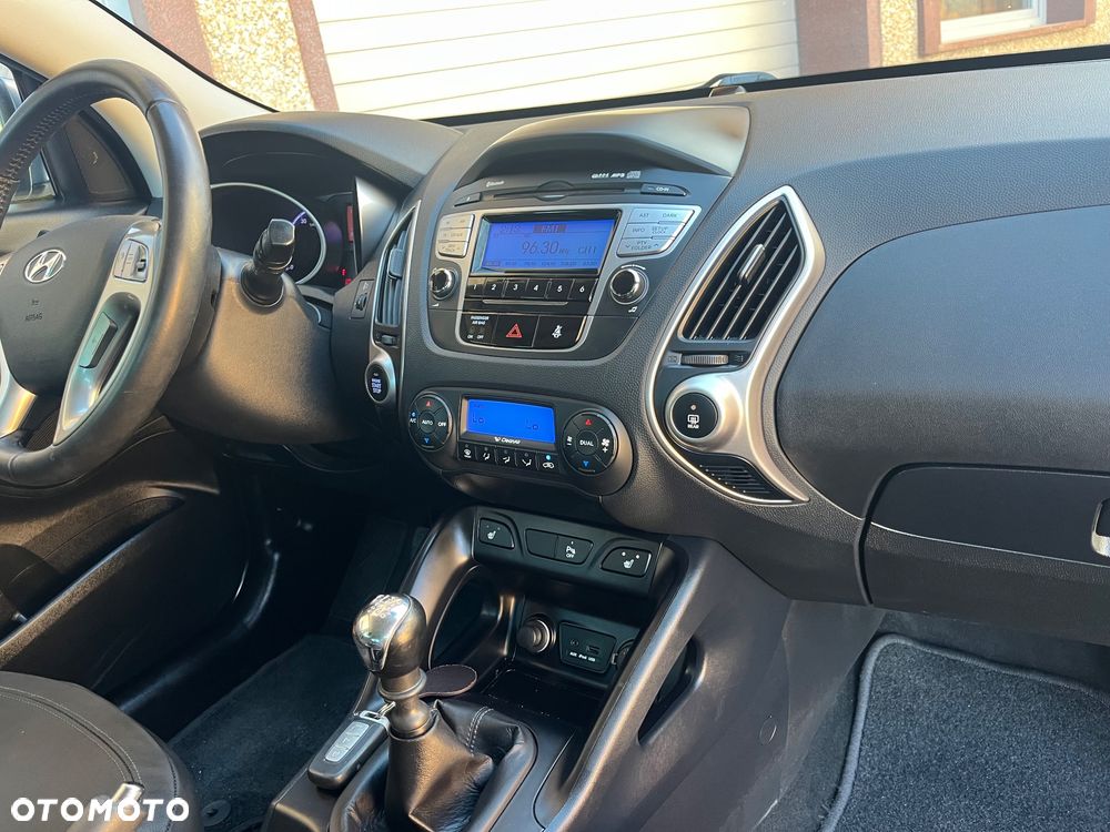 Hyundai ix35 blue 1.6 2WD Finale - 8