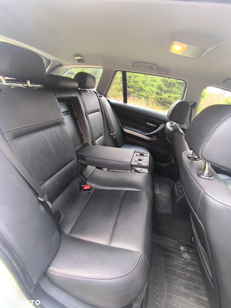 BMW Seria 3 316d - 8