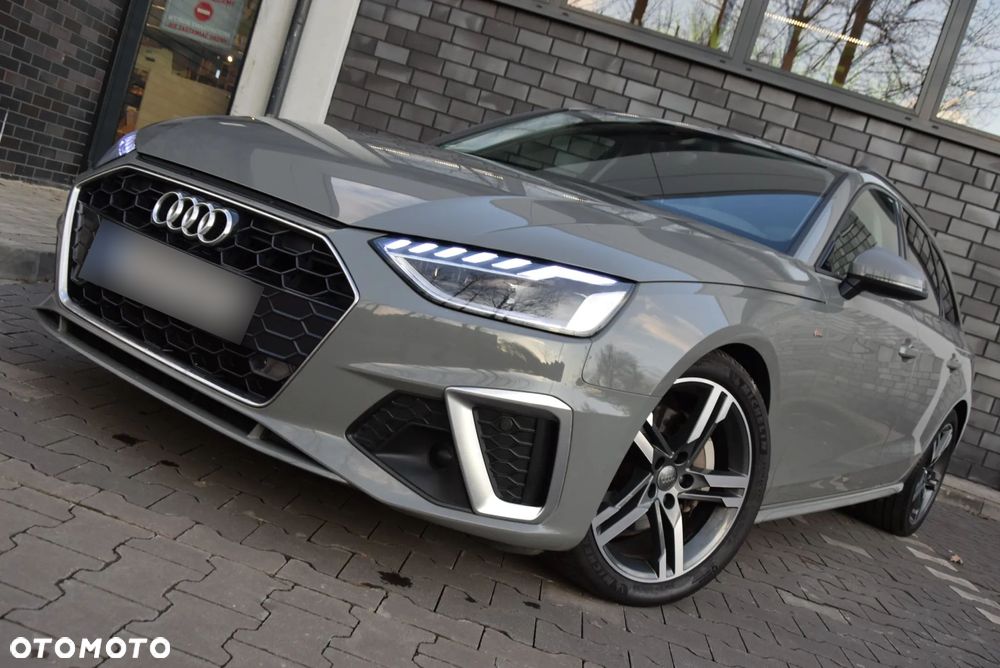 Audi A4 - 4