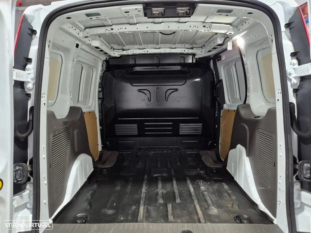 Ford Transit Connect Outro - 10
