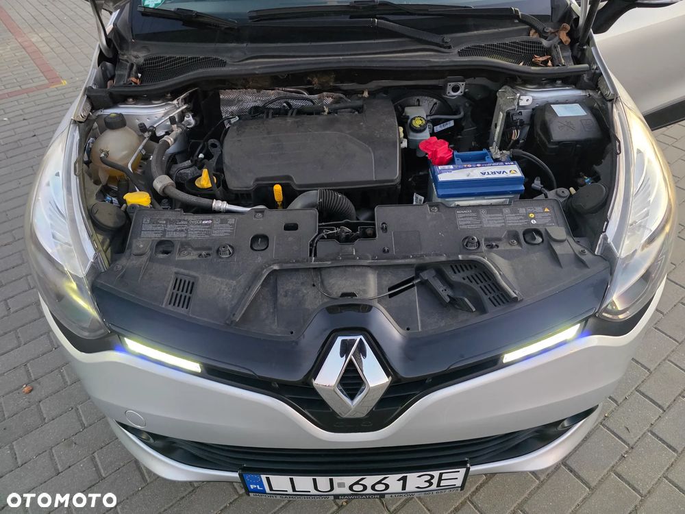 Renault Clio 1.2 16V 75 Expression - 24