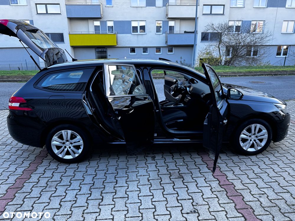 Peugeot 308 PureTech 130 GPF Stop & Start Active Business-Paket - 35