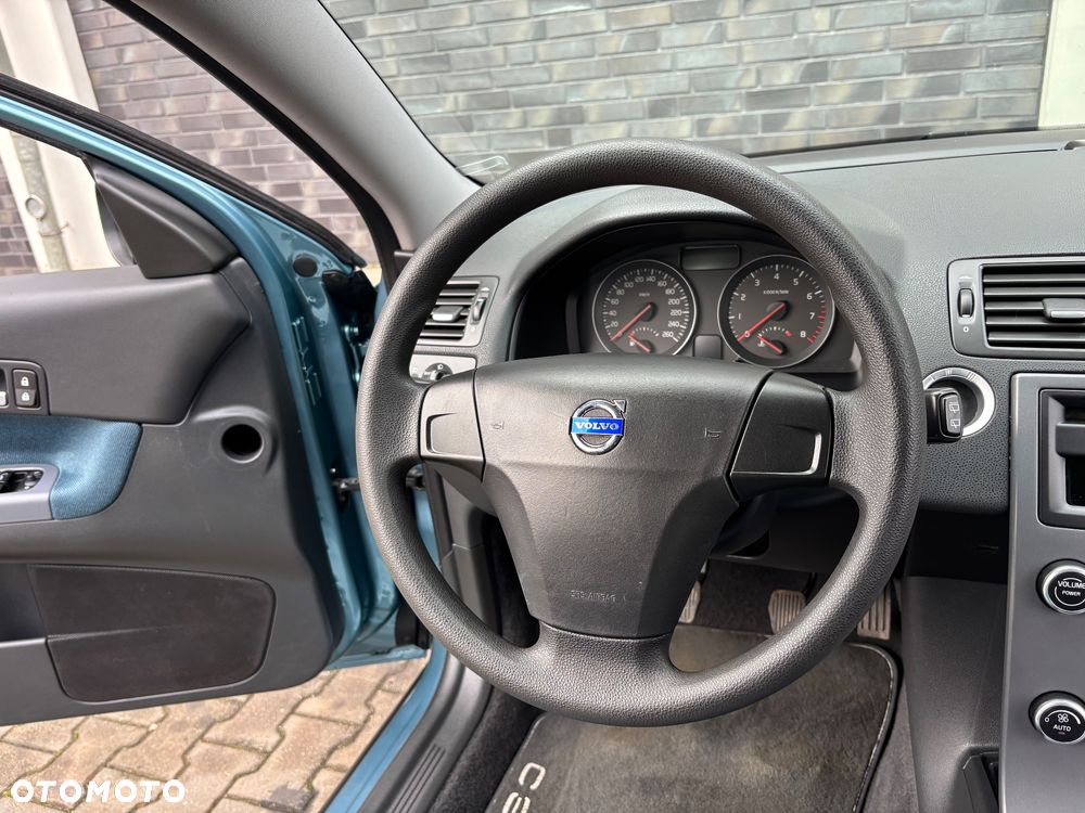 Volvo C30 1.8 Momentum - 16