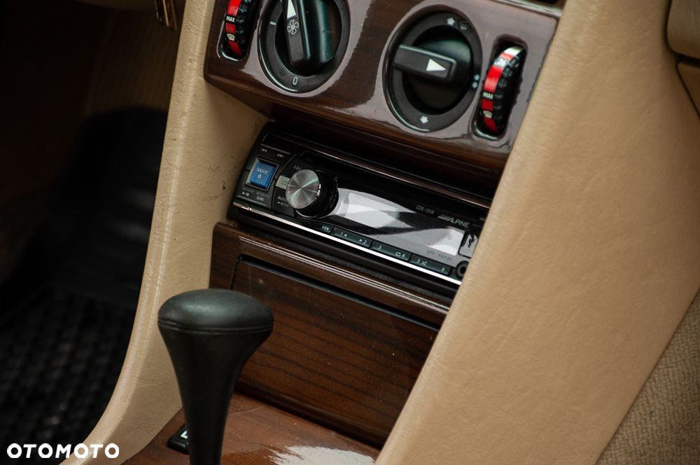 Mercedes-Benz W124 (1984-1993) - 18