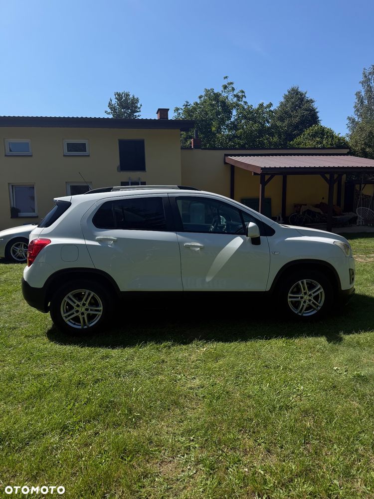 Chevrolet Trax 1.6 LS - 3