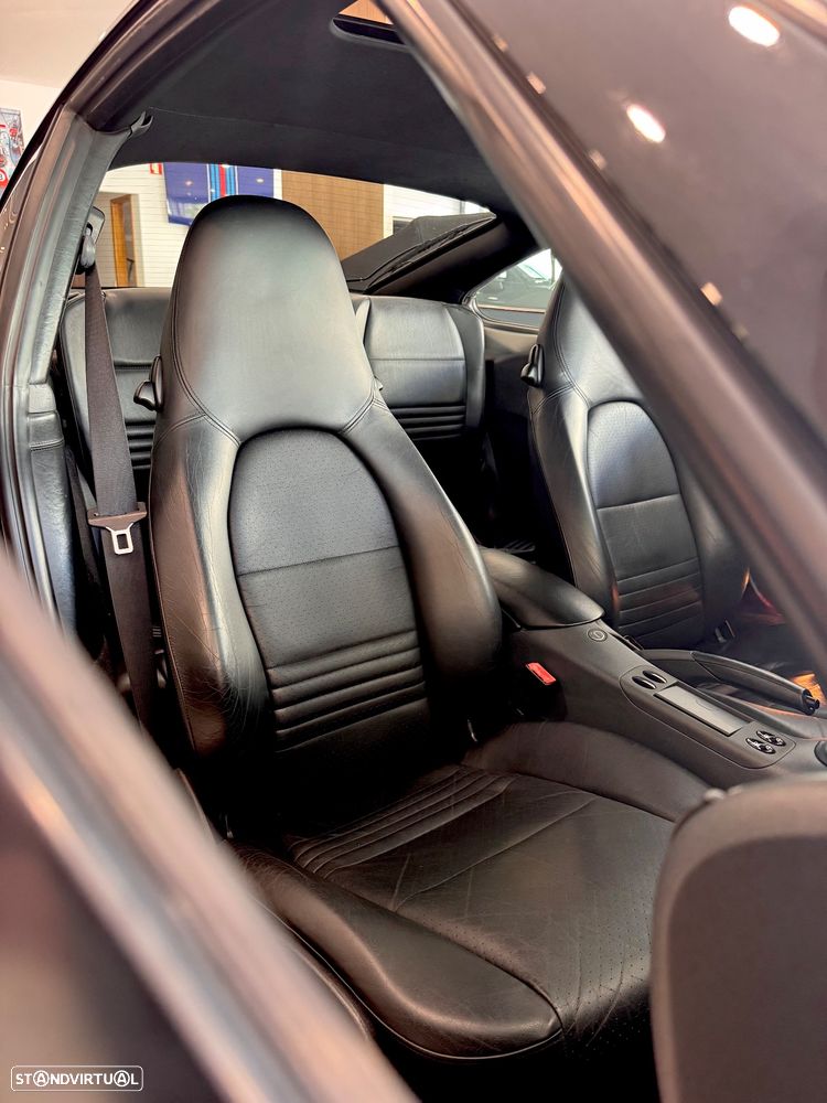 Porsche 911 (996) Carrera Coupé - 20