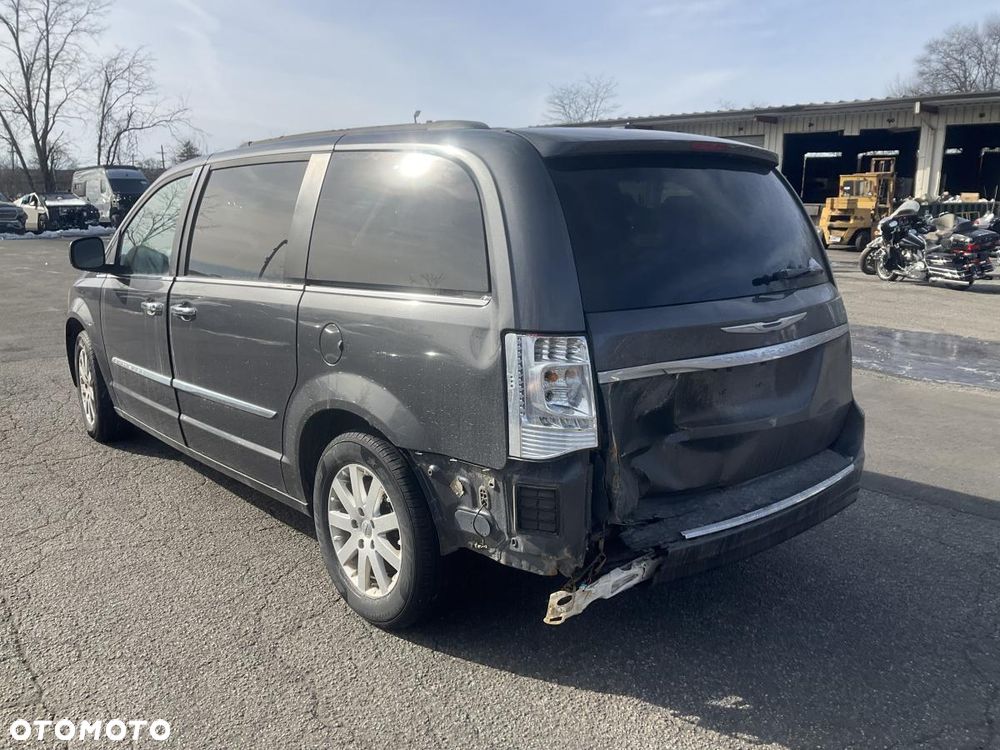 Chrysler Town & Country 3.6 Touring - 29