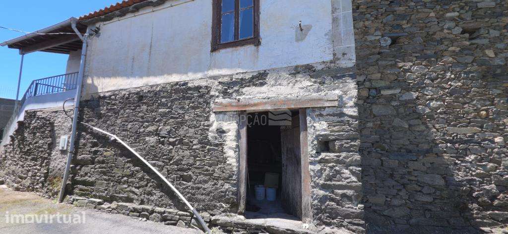 Casa à Venda em Quintela – Vinhais - Grande imagem: 3/14