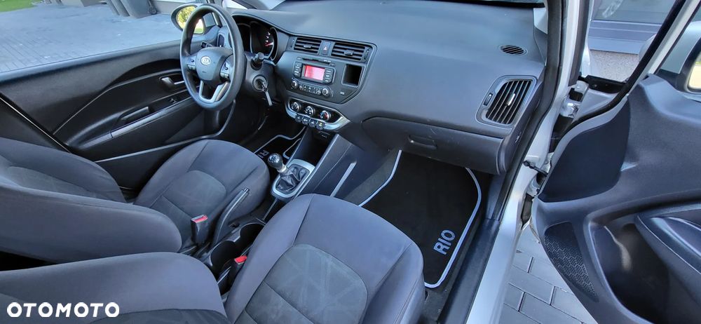 Kia Rio 1.2 Attract - 19