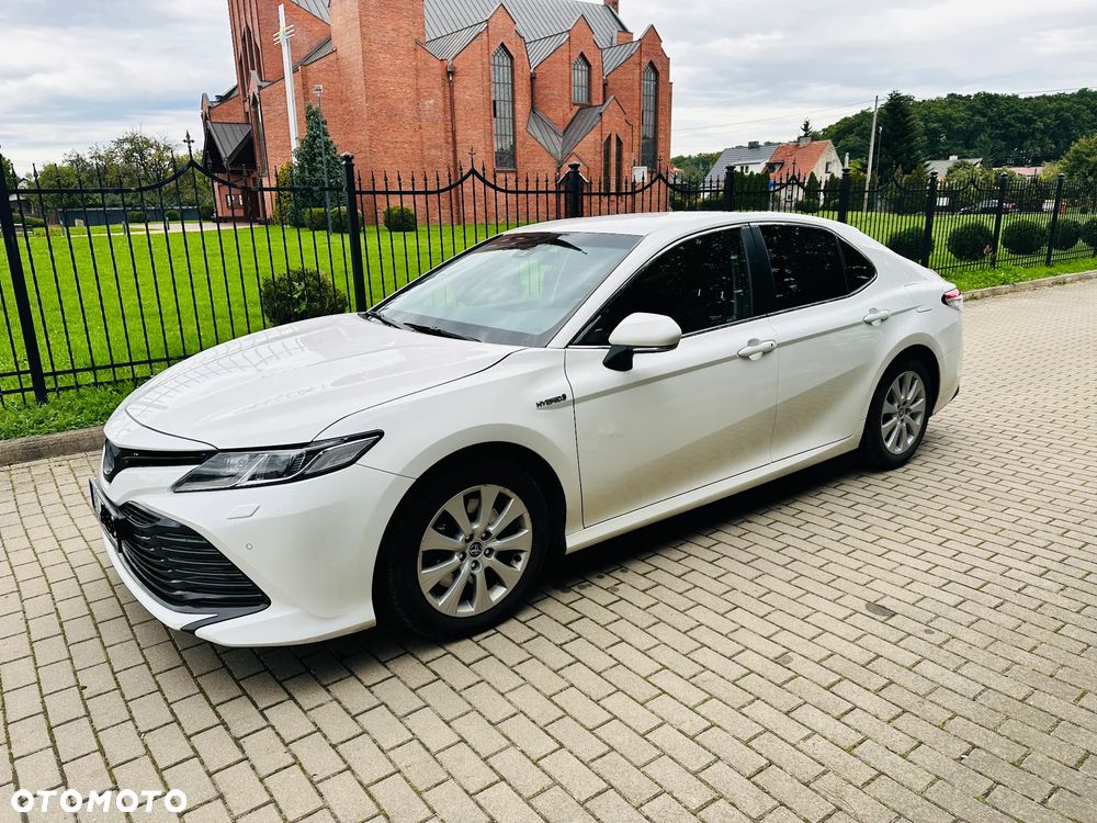 Toyota Camry - 8