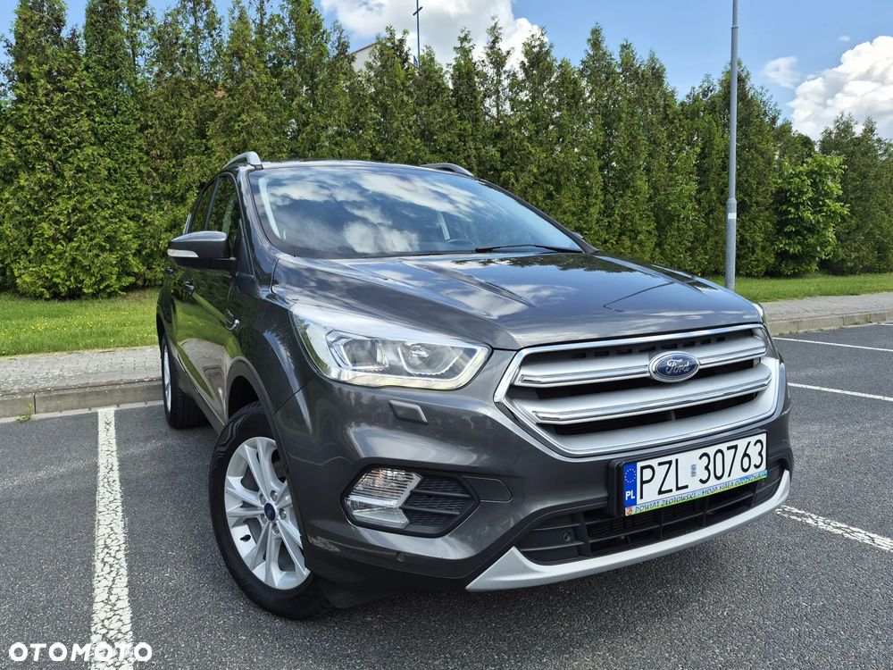 Ford Kuga 1.5 EcoBoost 2x4 Titanium - 3