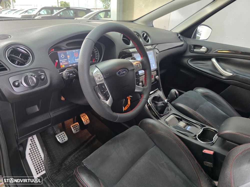 Ford S-Max 2.2 TDCi Titanium 7L - 7
