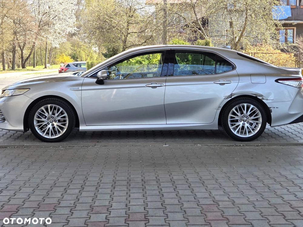 Toyota Camry 2.5 Hybrid Executive CVT - 6