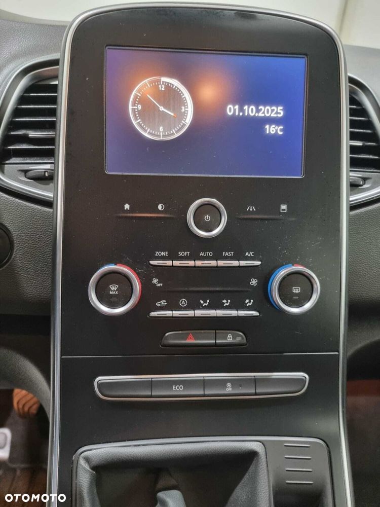 Renault Scenic - 36