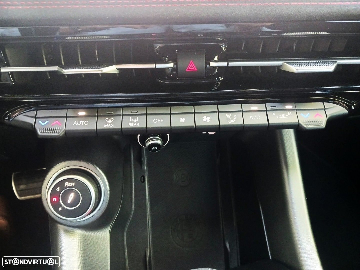 Alfa Romeo Tonale 1.5 Hybrid Veloce - 23