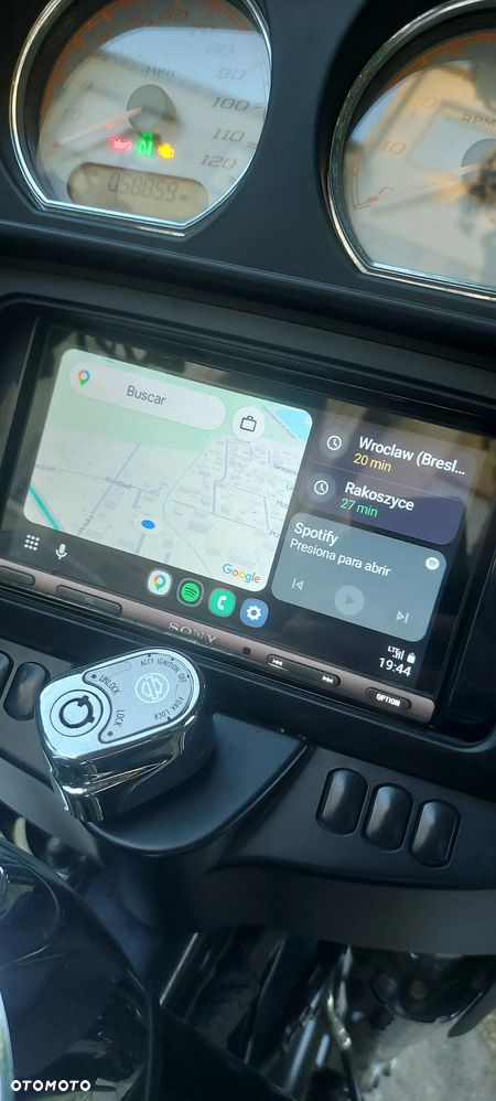 Harley-Davidson Touring Street Glide - 17