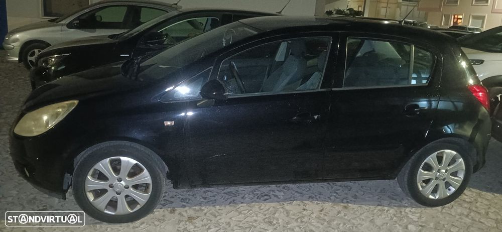 Opel Corsa 1.2 CMON - 2