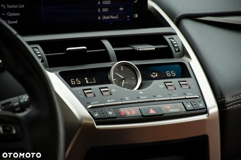 Lexus NX 300 AWD Executive Line - 38