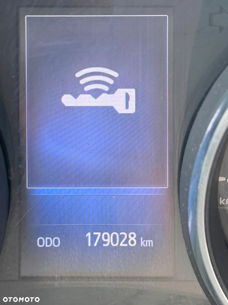 Toyota Auris 1.8 HSD Luna - 7