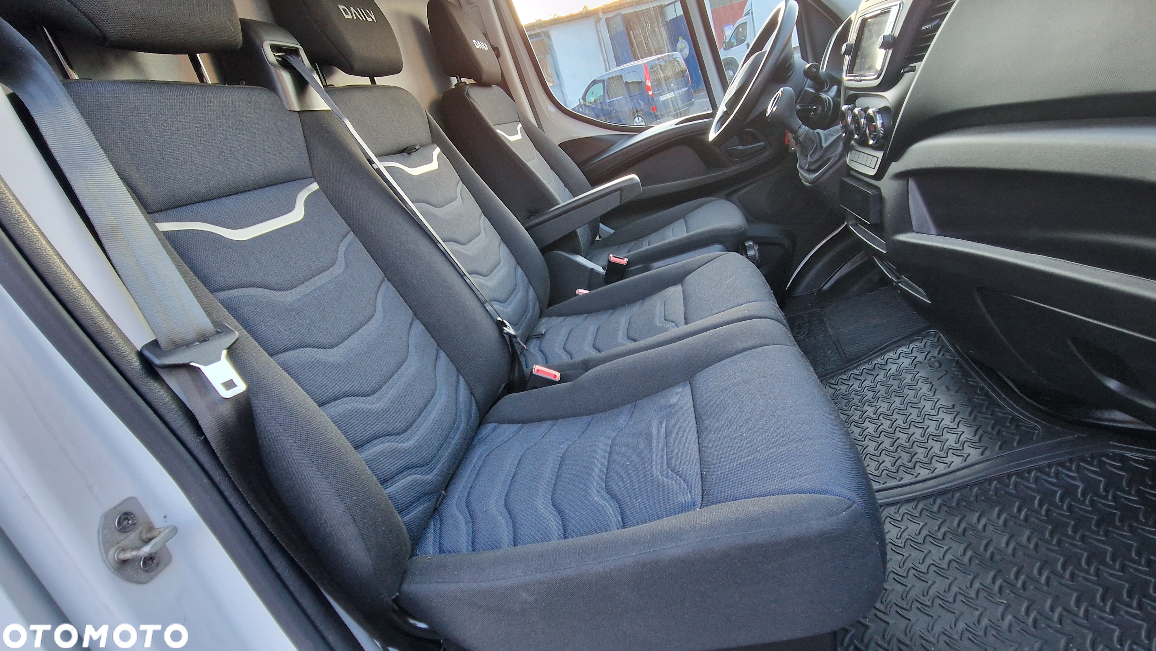 Iveco DAILY HIMATIC MAX L4H2 35S16 160KM FUL LEDYDAILY MAXI 35s16 Klimatronik Kamera AKTYWNY Tempomat NOWE OPONY - 28