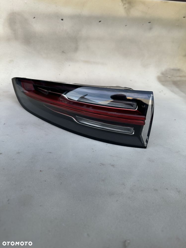 Lewa tylna lampa Porsche Cayenne 9Y0945095D 9Y0945095H 9Y0945095M - 2