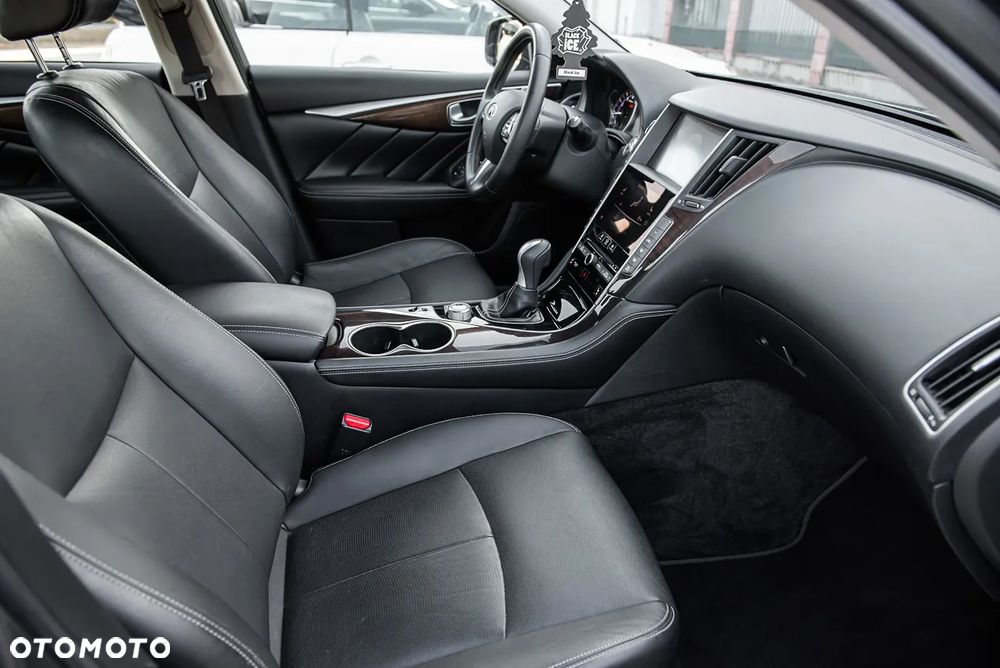 Infiniti Q50 Q50(S) 2.0t Sport Tech - 32